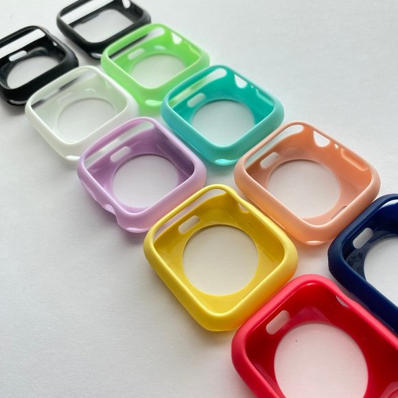 Apple Watch Series 4, Gold Aluminum Case 44mm - Picture 11 of 15